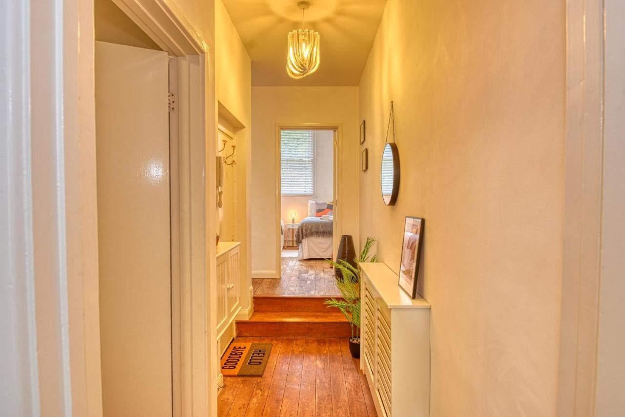 2 Bedroom Apartment In Bath City Centre With Garden & Free Parking Exteriör bild