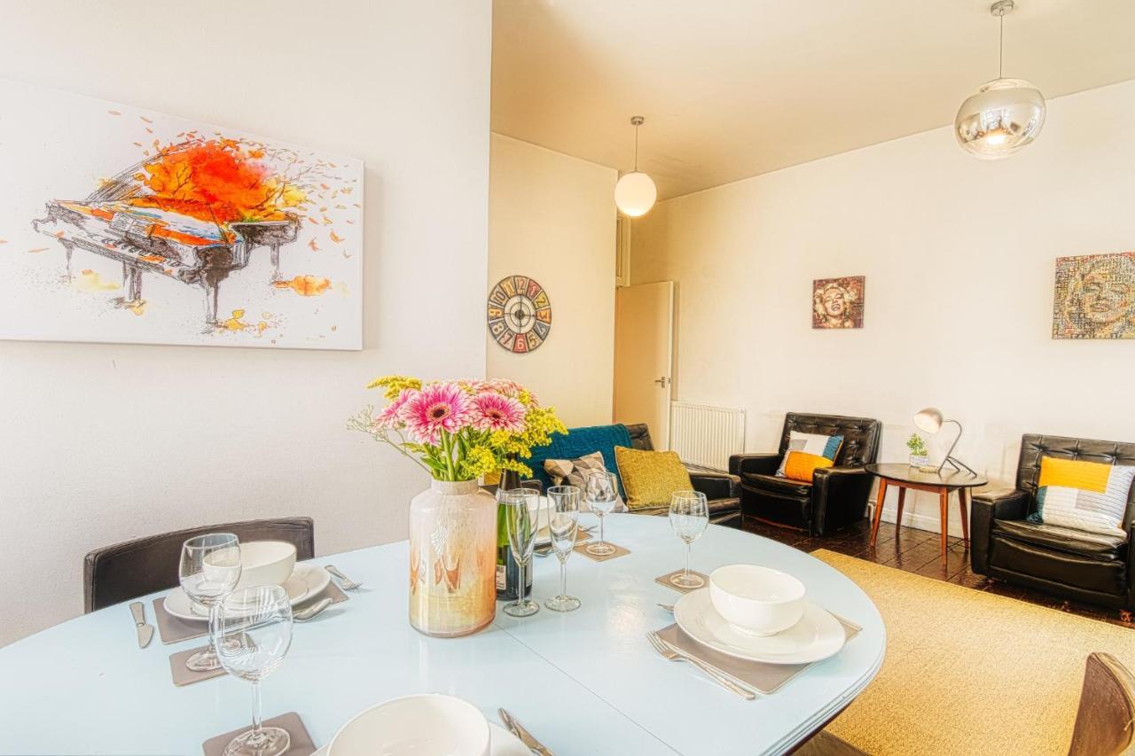 2 Bedroom Apartment In Bath City Centre With Garden & Free Parking Exteriör bild