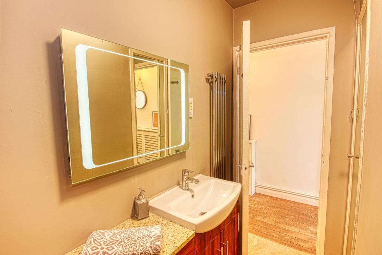 2 Bedroom Apartment In Bath City Centre With Garden & Free Parking Exteriör bild