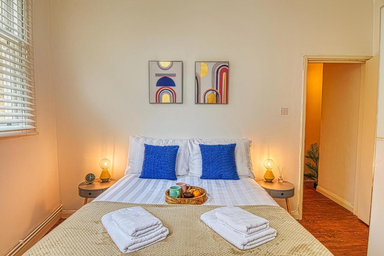 2 Bedroom Apartment In Bath City Centre With Garden & Free Parking Exteriör bild